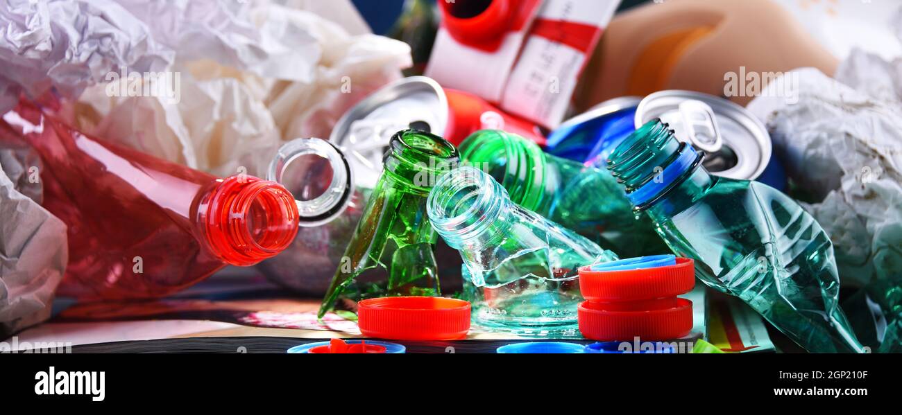 Recyclable garbage consisting of glass, plastic, metal and paper Stock Photo - Alamy