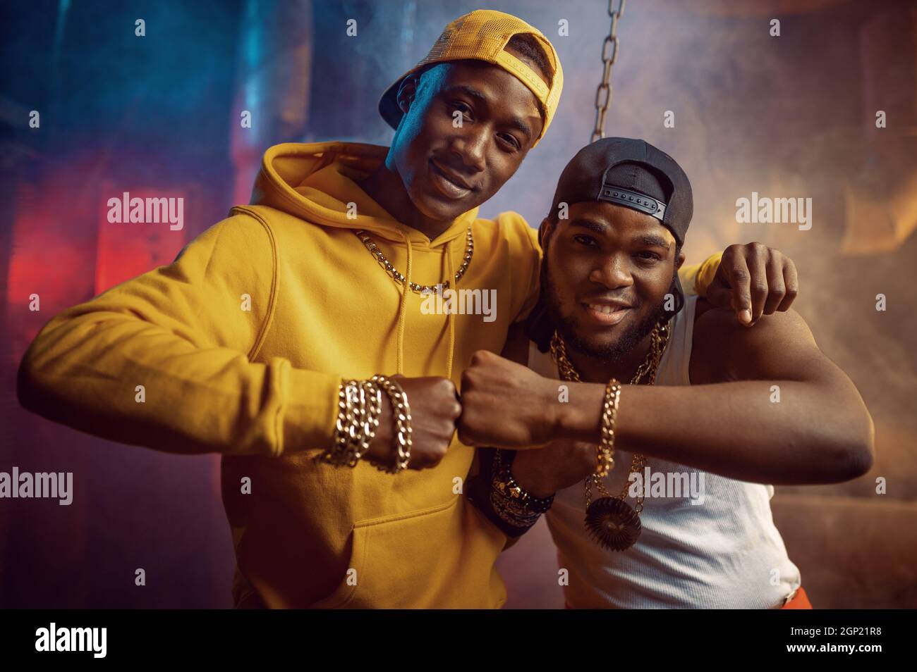 Hi Fi Rappers Two young modern dancers hi-res stock photography and images - Alamy