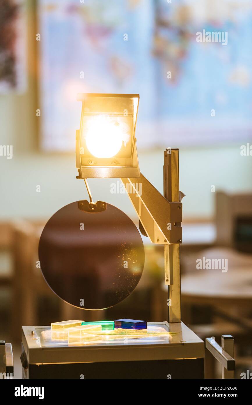 Vintage overhead projector in elementary school Stock Photo Alamy