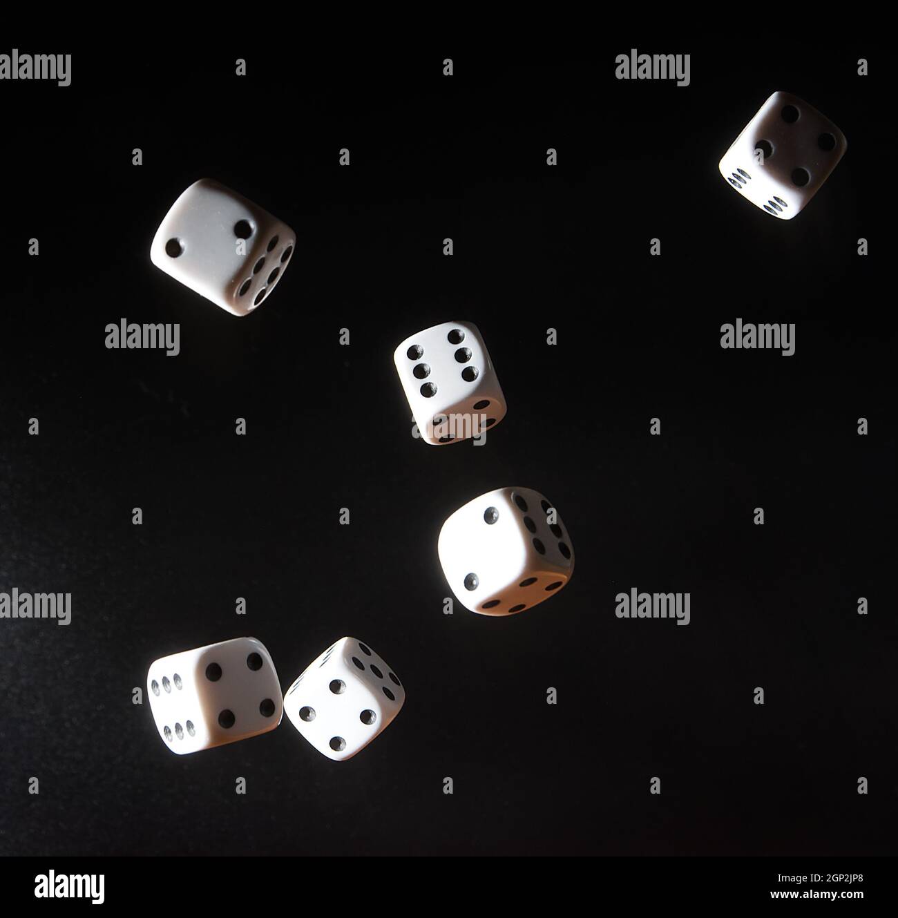 Shooting dice hires stock photography and images Alamy