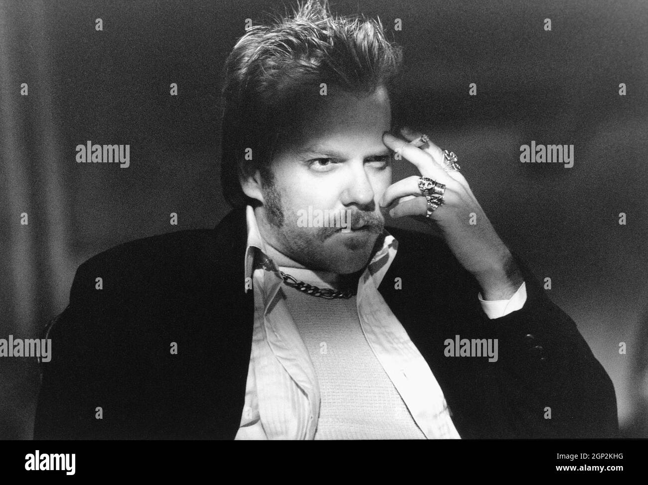 TRUTH OR CONSEQUENCES, N.M., Kiefer Sutherland, 1997. ph John P