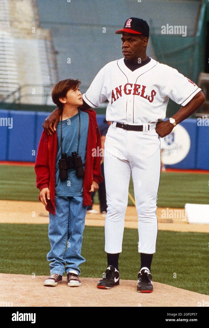 ANGELS IN THE OUTFIELD, from left Joseph GordonLevitt, Danny Glover, 1994. ph Dean Williams