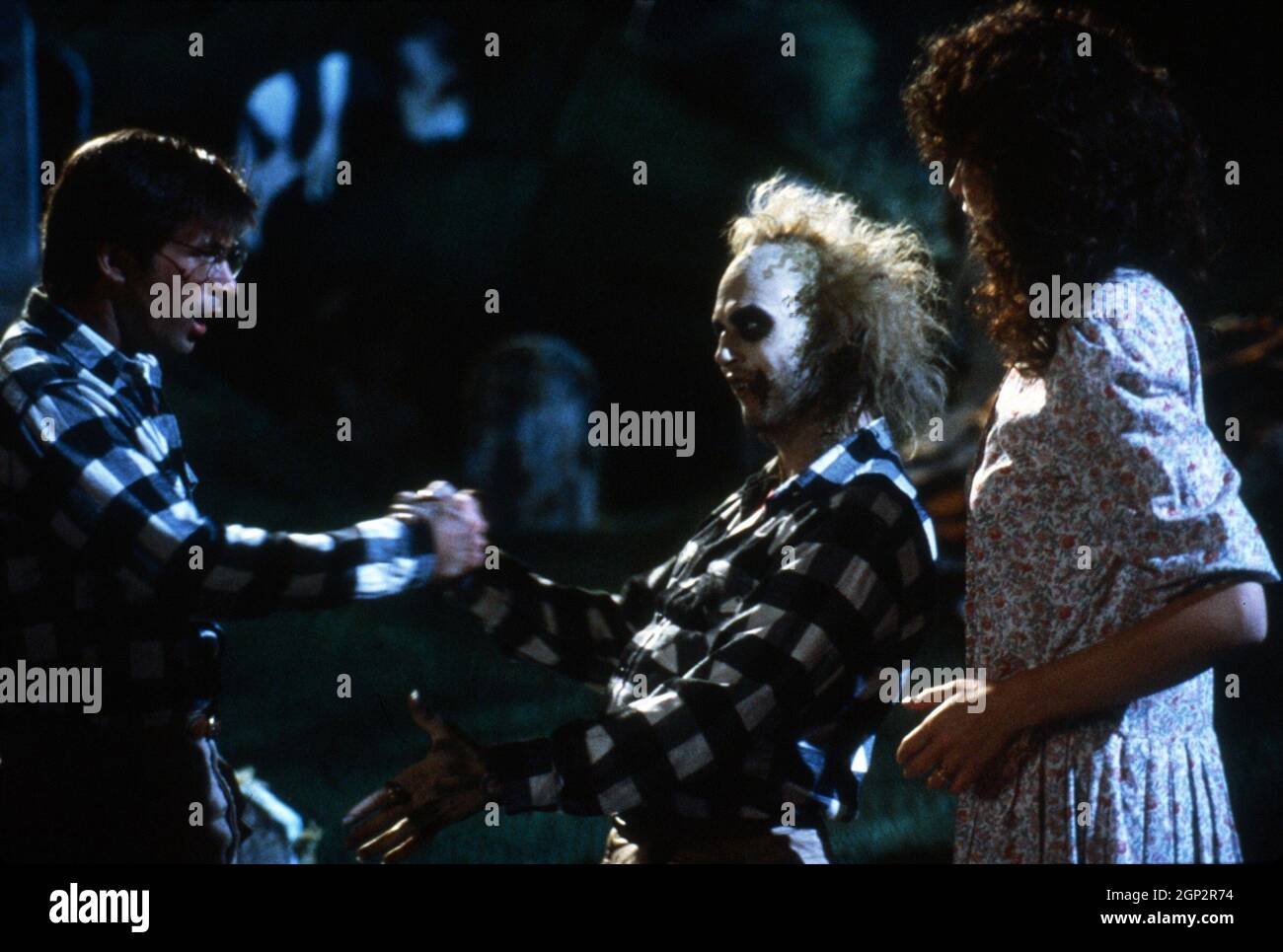 BEETLEJUICE, from left Alec Baldwin, Michael Keaton, Geena Davis, 1988