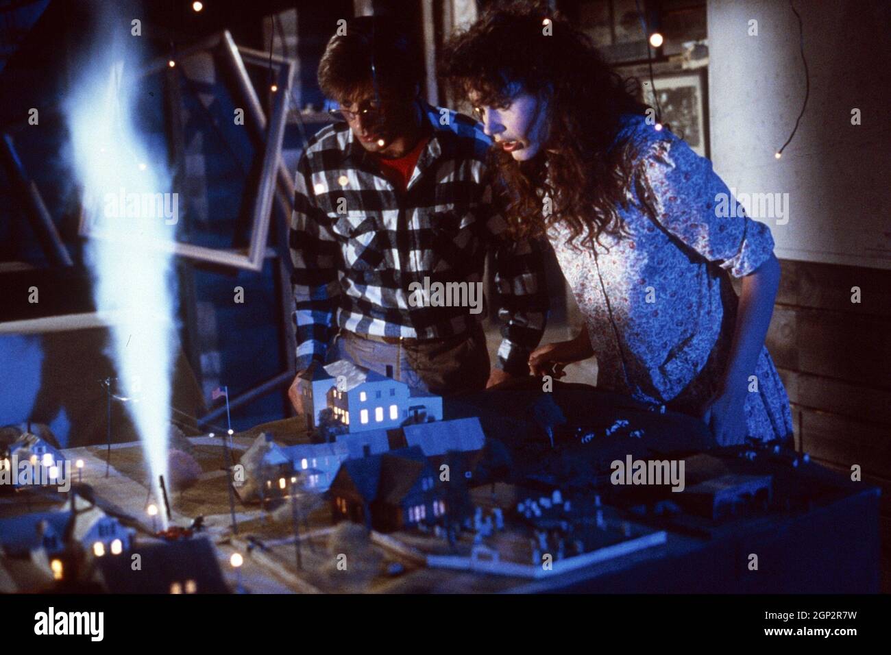 BEETLEJUICE, from left Alec Baldwin, Geena Davis, 1988. © Warner Brothers /courtesy Everett