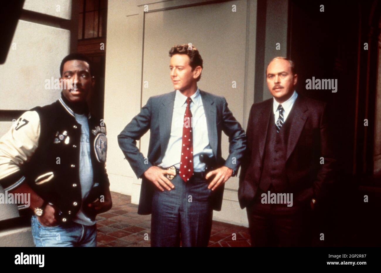 BEVERLY HILLS COP II, from left: Eddie Murphy, Judge Reinhold, John