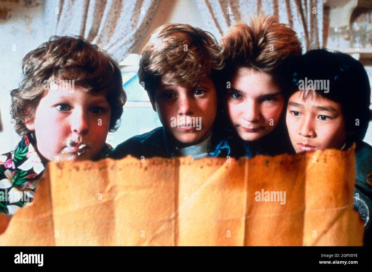 THE GOONIES, from left Jeff Cohen, Sean Astin, Corey Feldman, Ke Huy
