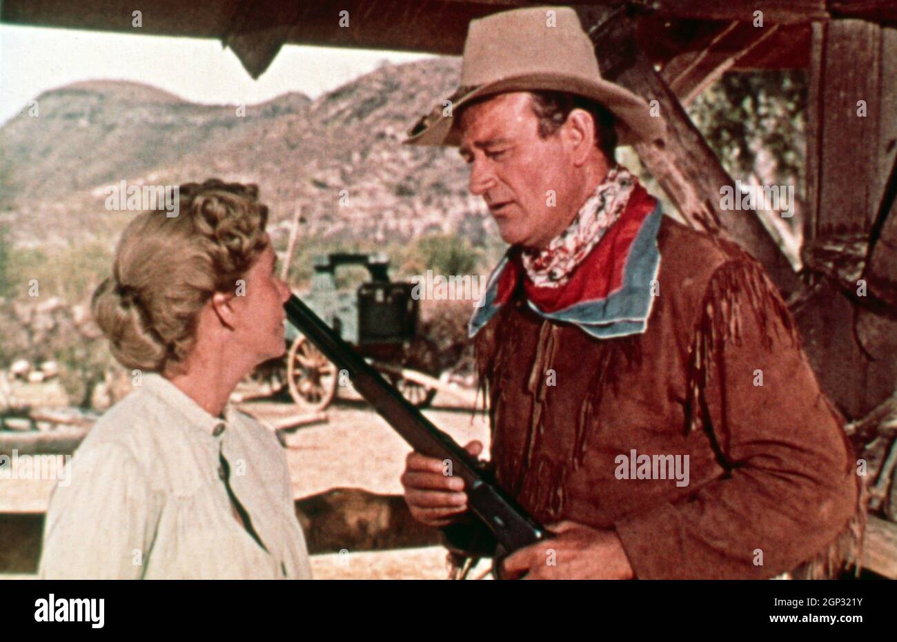 HONDO, from left Geraldine Page, John Wayne, 1953 Stock Photo Alamy