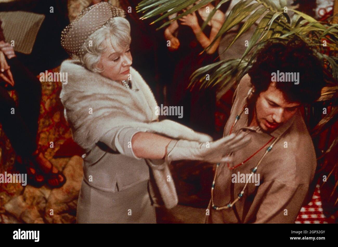 I LOVE YOU, ALICE B. TOKLAS!, Jo Van Fleet (left), 1968. ph: © Warner Bros. / courtesy Everett