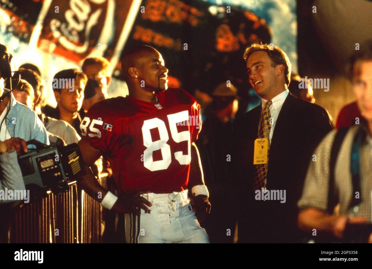 JERRY MAGUIRE, from left Cuba Gooding Jr., Jay Mohr, 1996. © TriStar