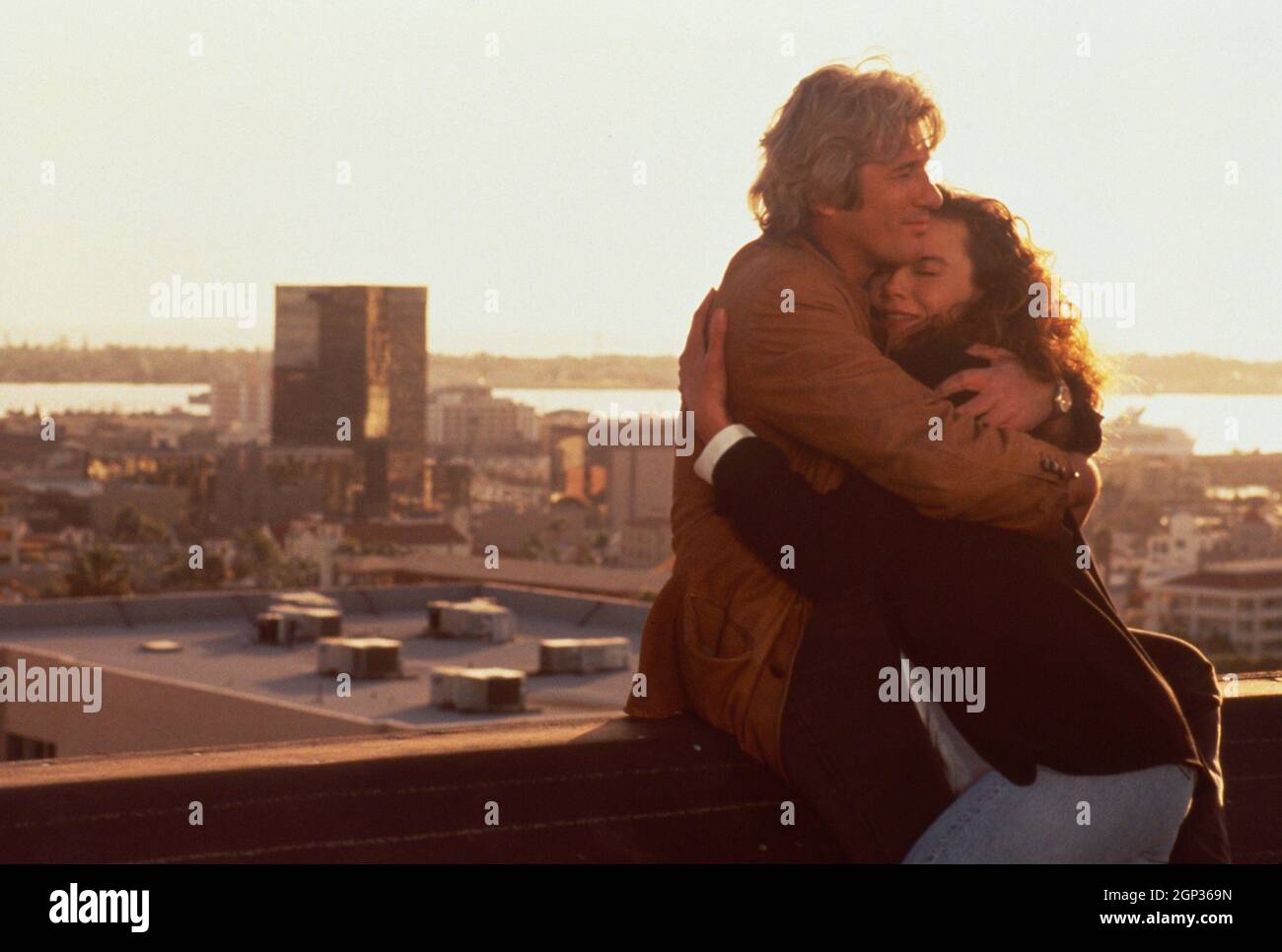 MR. JONES, from left Richard Gere, Lena Olin, 1993. ph. Jane O'Neal