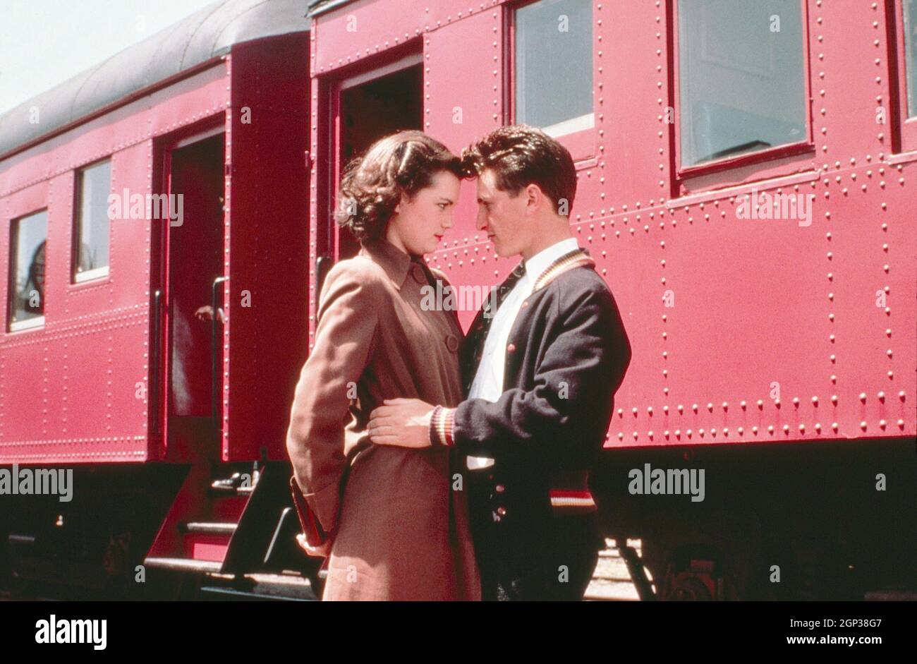 Elizabeth mcgovern sean penn hires stock photography and images Alamy