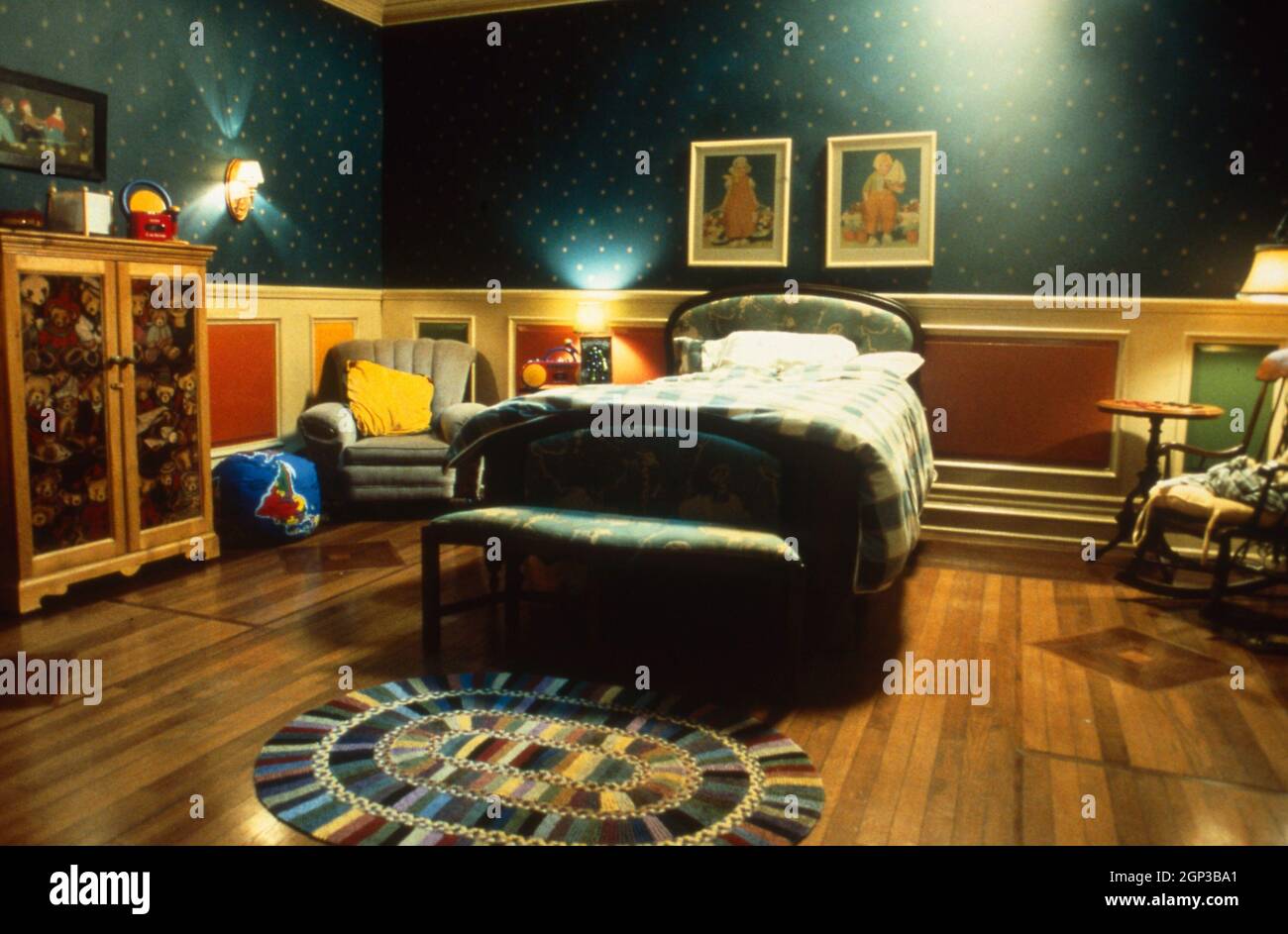 STUART LITTLE, bedroom set design, 1999. © Columbia Pictures / courtesy