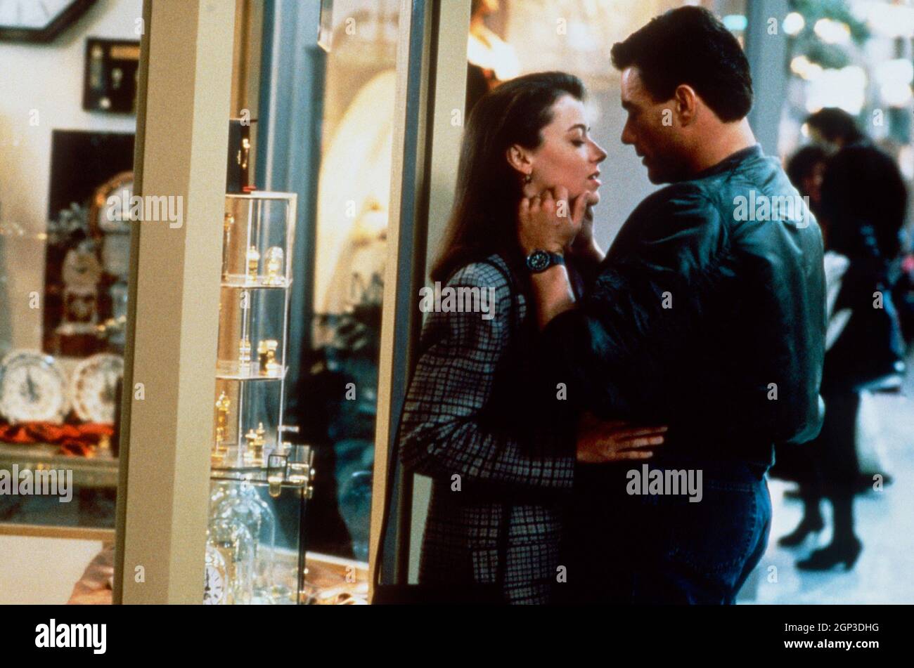 TIMECOP, Jean-Claude Van Damme, Mia Sara, 1994. ph: © Universal ...