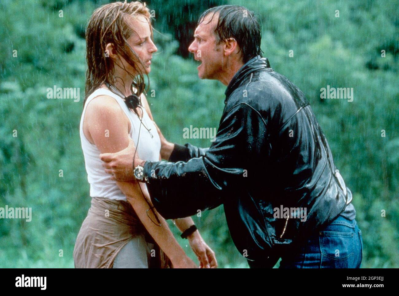 TWISTER, from left Helen Hunt, Bill Paxton, 1996. ph © Warner Bros