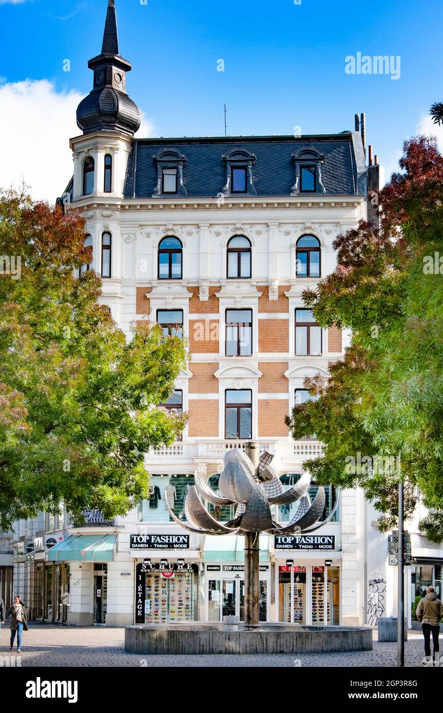 AACHEN, GERMANY. OCTOBER 04, 2020. Kugelbrunnen metal installation. Spherical fountain opens to flower in eight minutes Stock Photo