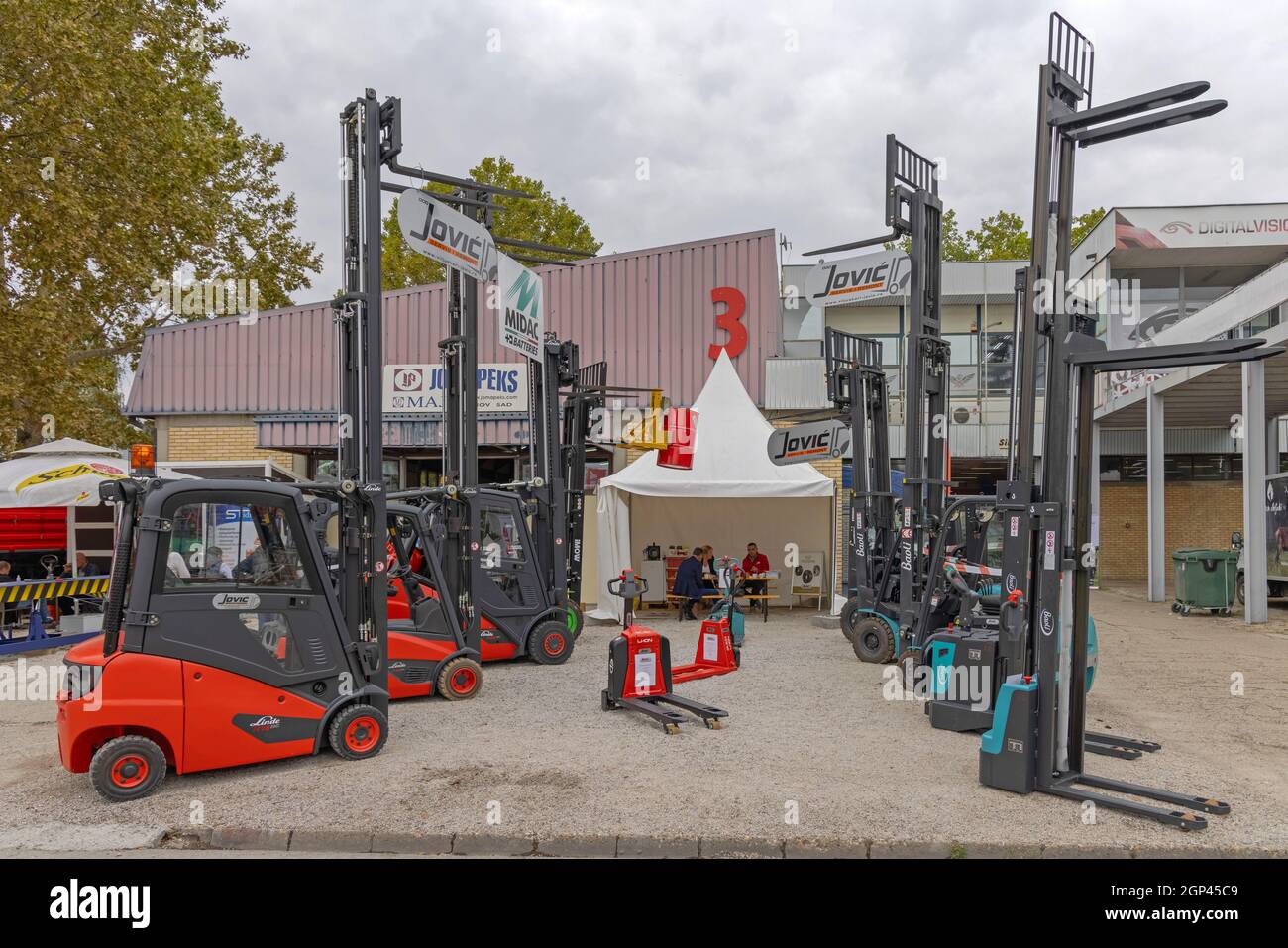 Novi Sad, Serbia - September 21, 2021: Baoli and Linde Forklifts Equipment at Agriculture Expo Show Jovic Company Booth. Stock Photo
