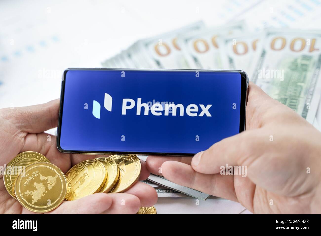 Russia Moscow 20.05.2021 Phemex logo in mobile phone.Cryptocurrency  decentralized exchange DEX.Trading blockchain platform.Swap,buy,sell crypto  token Stock Photo - Alamy