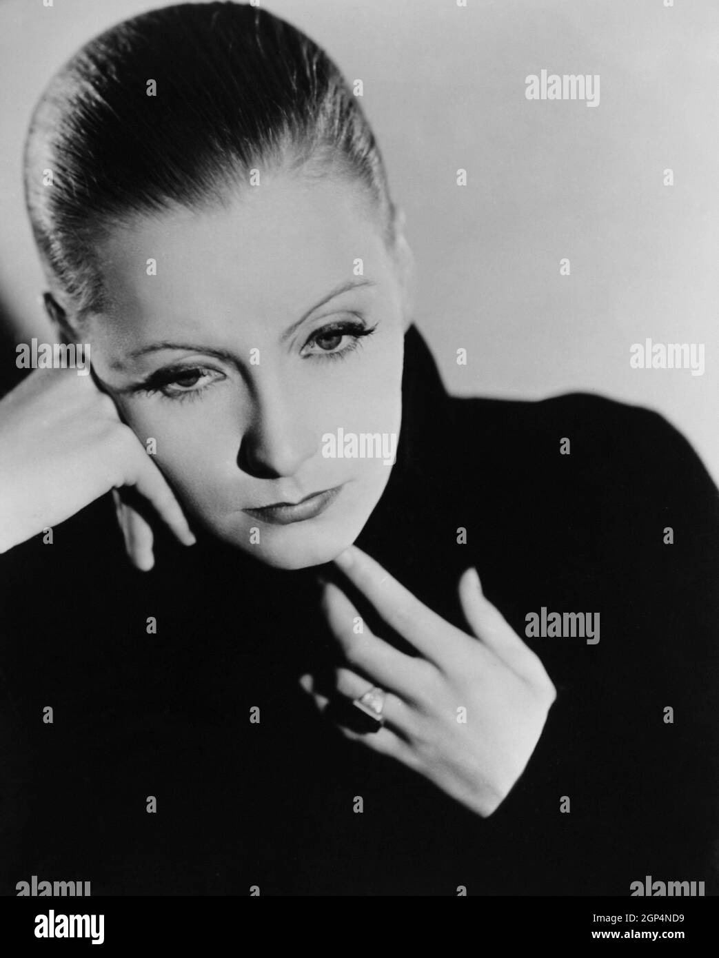 MATA HARI, Greta Garbo, 1931 Stock Photo - Alamy