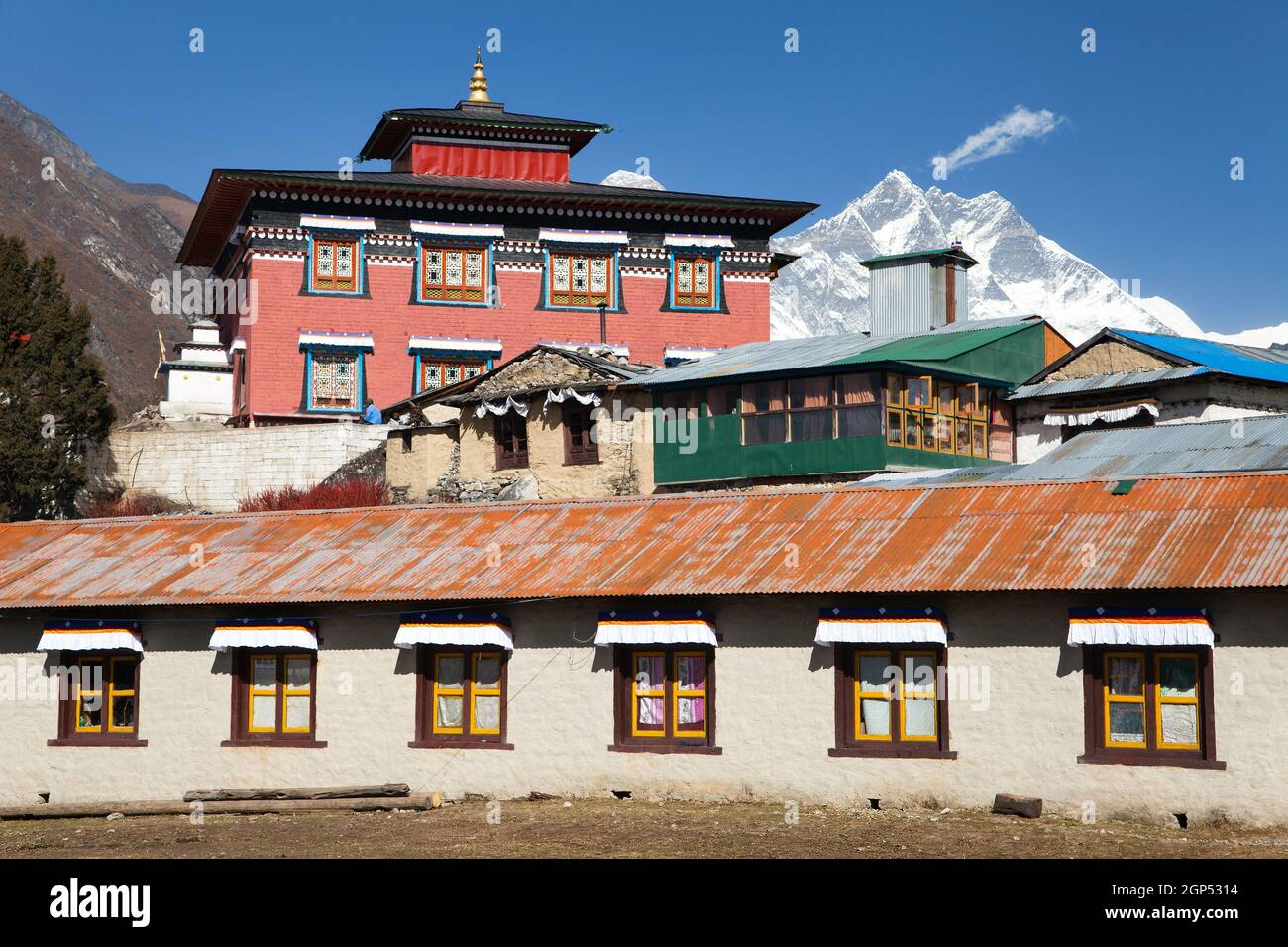 Tengboche gompa with Mount Everest and Lhotse - the best Buddhist Tibetan Monastery in Khumbu, Mont Everest region, Nepal. Sagarmatha National Park Stock Photo