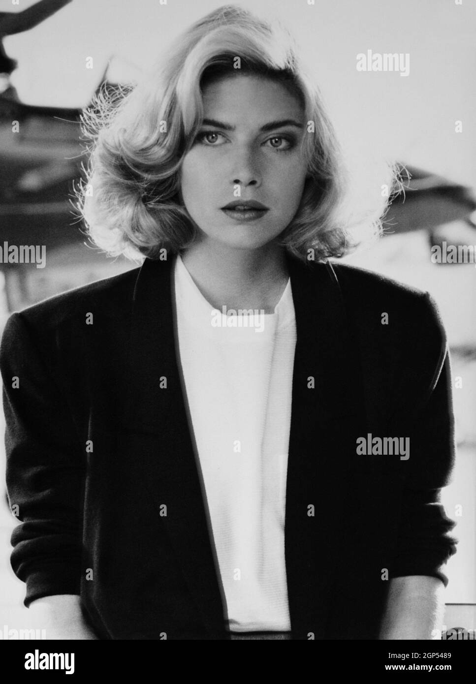 Top gun 1986 kelly mcgillis hires stock photography and images Alamy