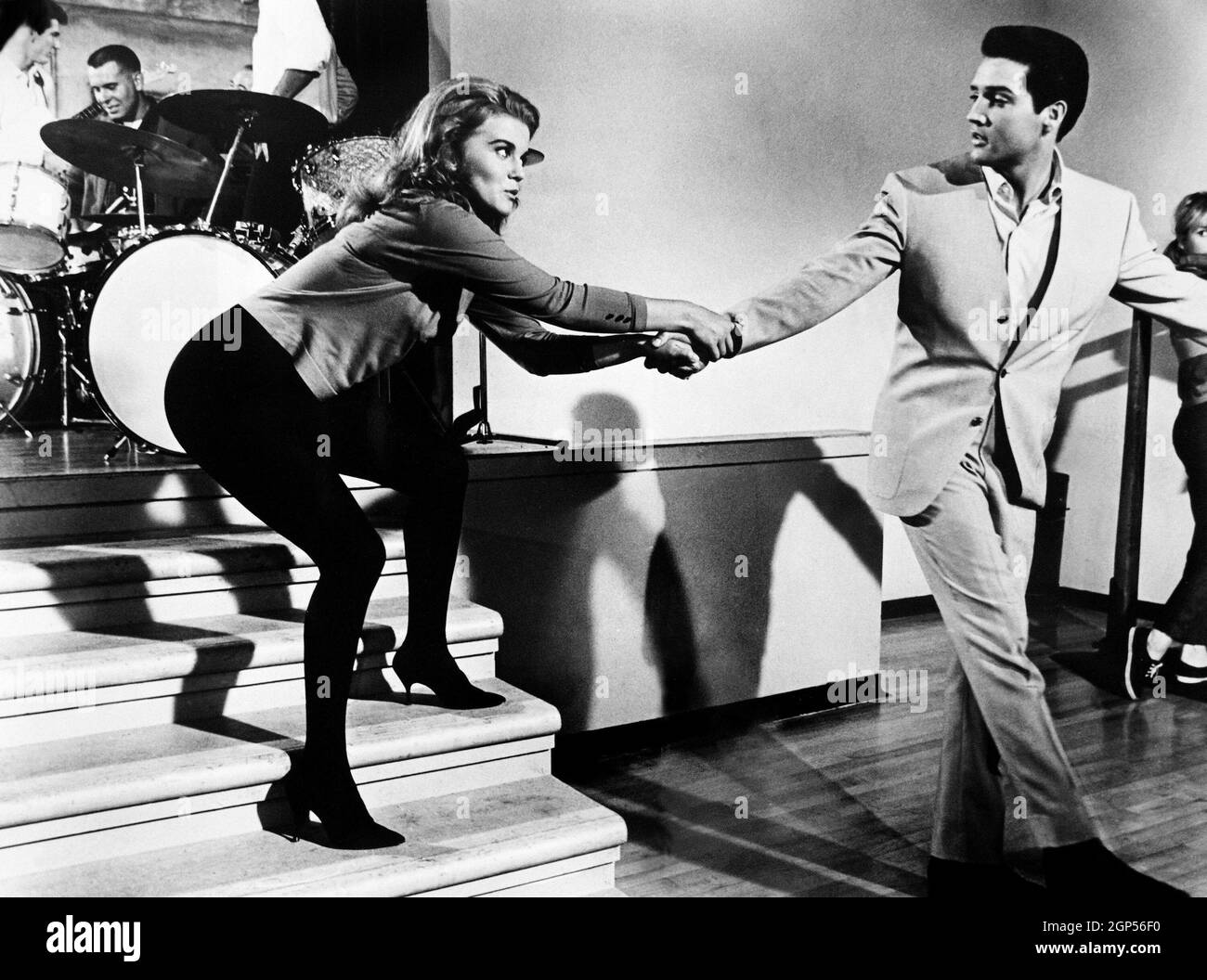 VIVA LAS VEGAS, from left, Ann-Margret, Elvis Presley, 1964 Stock Photo -  Alamy, image size:1300x1056