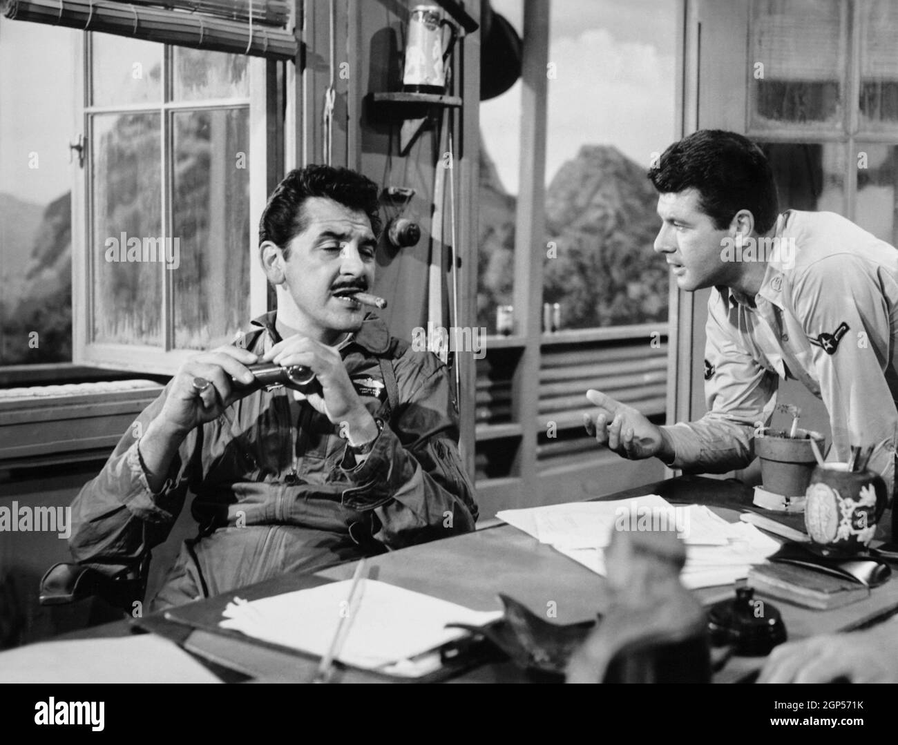WAKE ME WHEN IT'S OVER, from left Ernie Kovacs, Dick shawn, 1960, TM