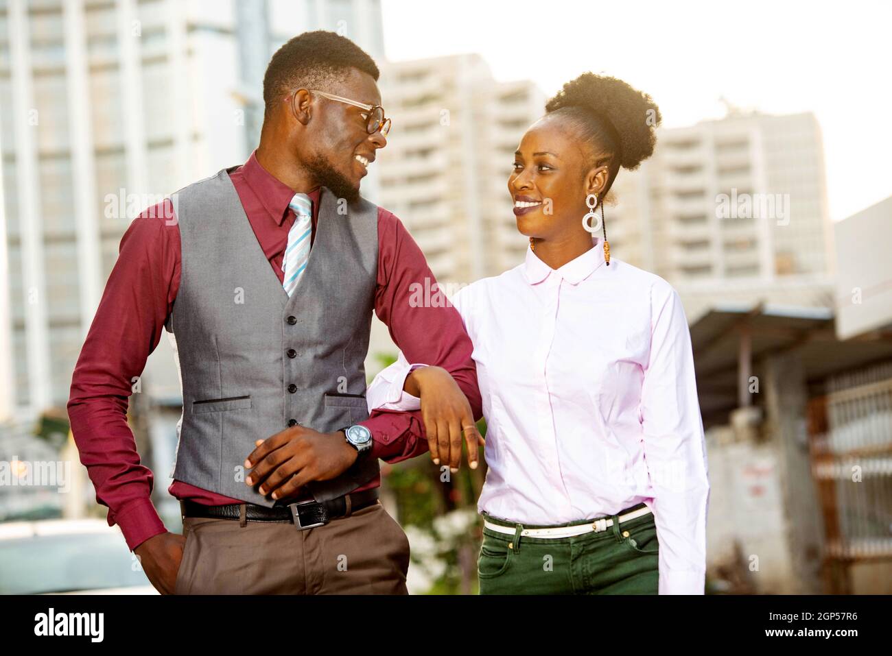 Bun happy african american abidjan hi-res stock photography and images ...