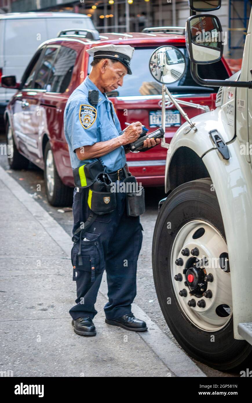 Police issuing ticket hires stock photography and images Alamy