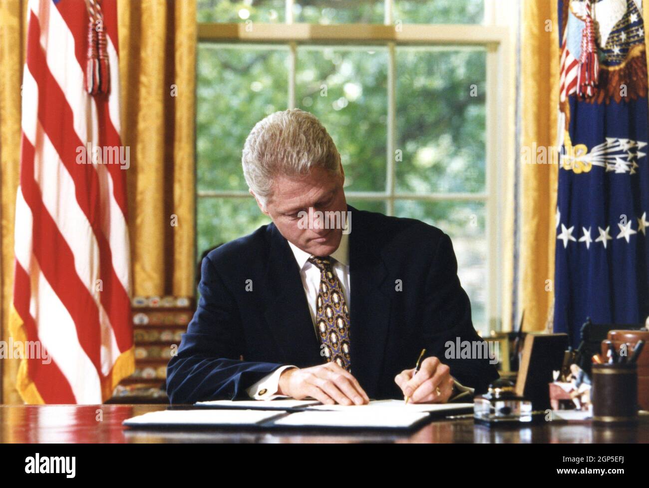 Bill veto law hires stock photography and images Alamy