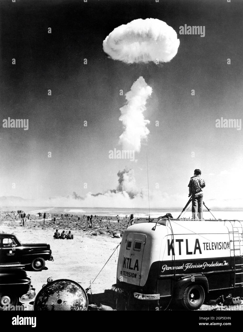 First live telecast of an atomic bomb test, April 22, 1952, Nevada