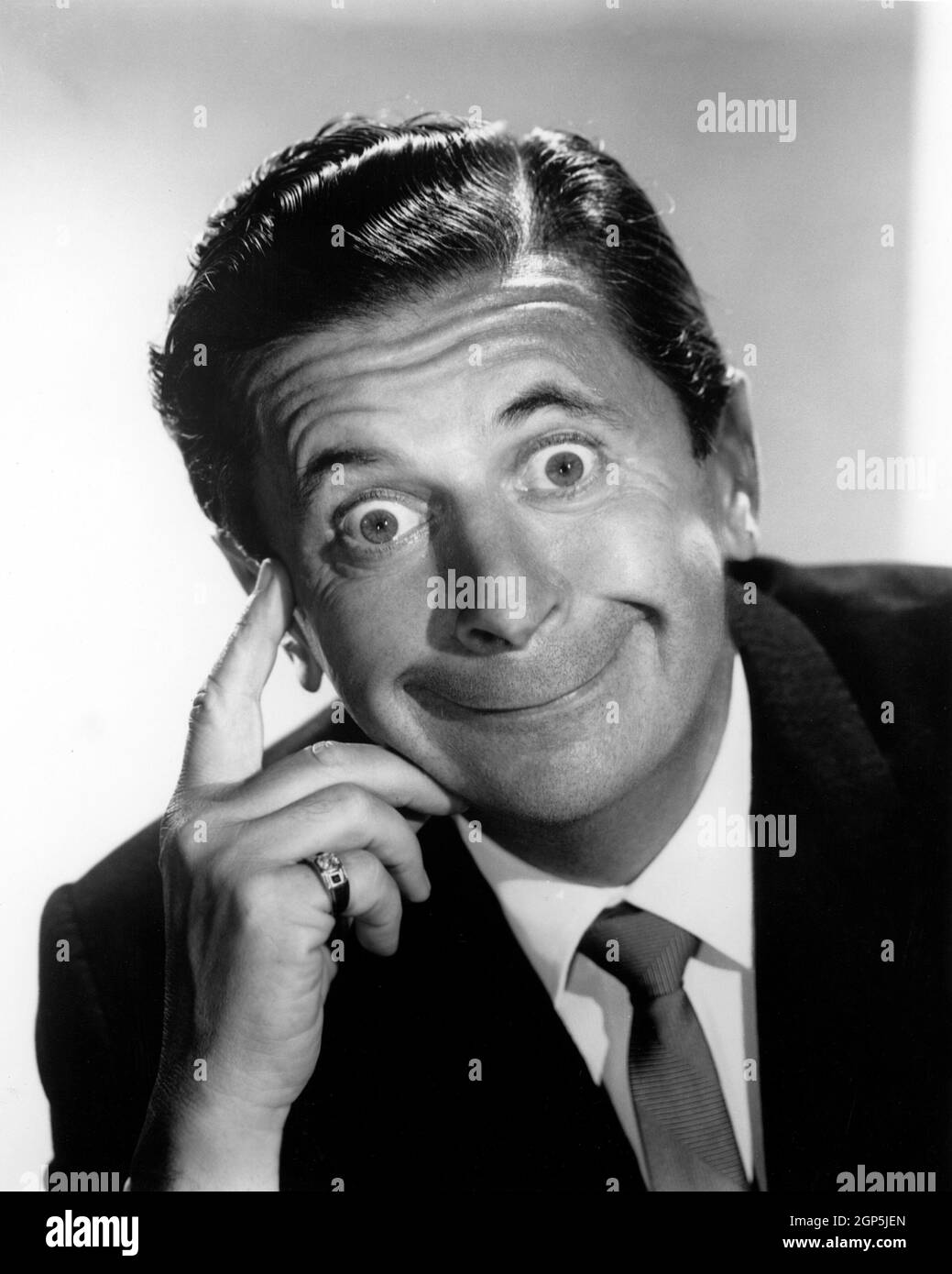 Morey Amsterdam's Instagram, Twitter & Facebook on IDCrawl