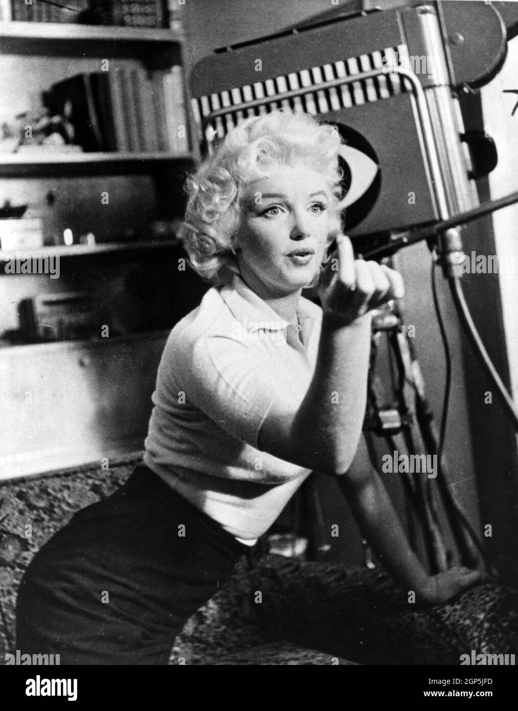 Marilyn Monroe On Set 1955 Stock Photo Alamy