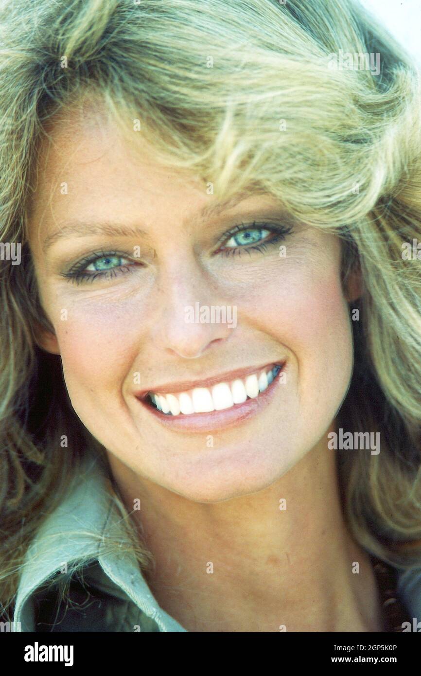 Farrah Fawcett, 1976. / TV Guide / Courtesy Everett Collection Stock ...