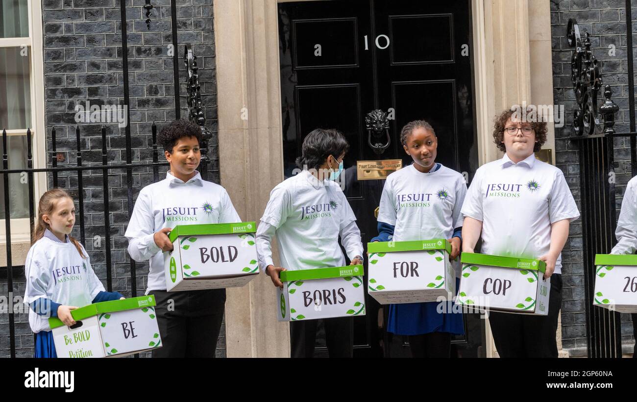 London, UK. 28th Sep, 2021. The Jesuit Mission petition 'Be bold Boris for Cop 26' is delivered to 10 Downing Street London Credit: Ian Davidson/Alamy Live News Stock Photo