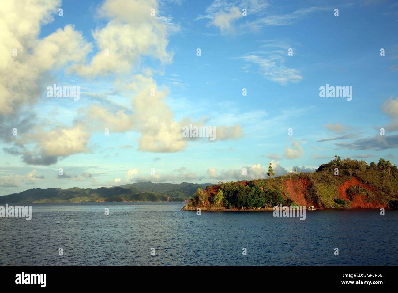 Molukkische Inselwelt um die Insel Muari, Nord-Molukken, Halmahera, Indonesien Stock Photo