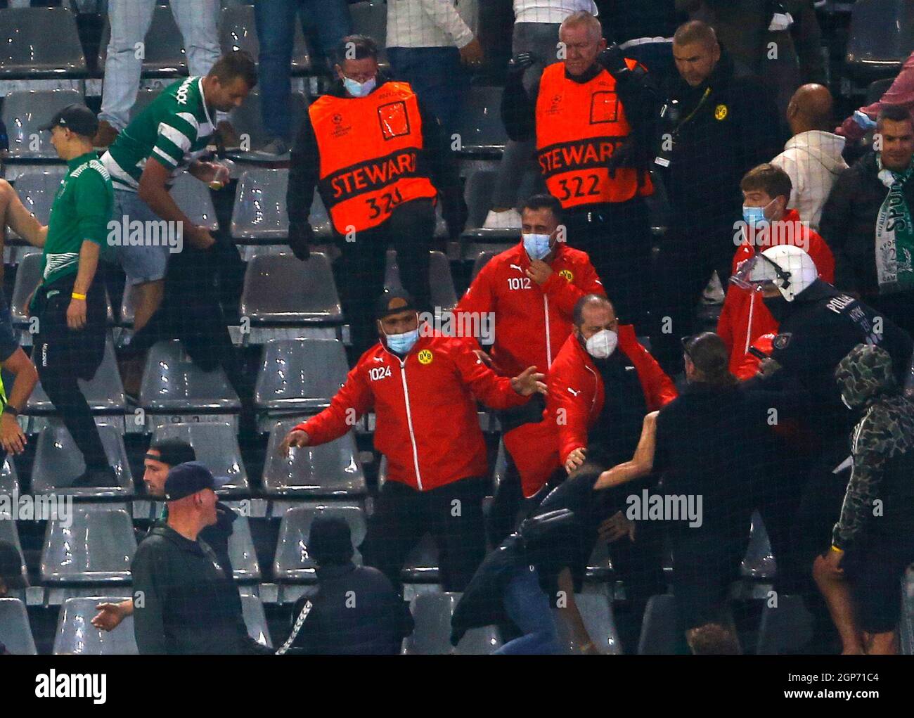 Soccer Football Champions League Group C Borussia Dortmund V Sporting Lisbon Signal Iduna Park Dortmund Germany September 28 21 Sporting Lisbon Fans Clash With Stewards Reuters Thilo Schmuelgen Stock Photo Alamy