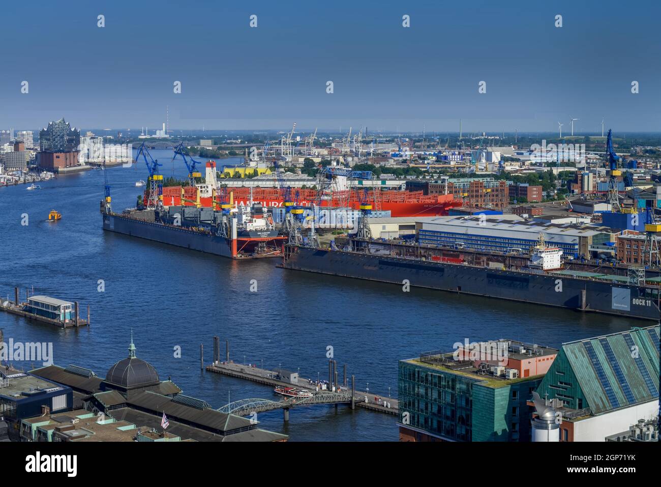 Dry docks, Blohm + Voss shipyard, Steinwerder, Hamburg, Germany Stock ...