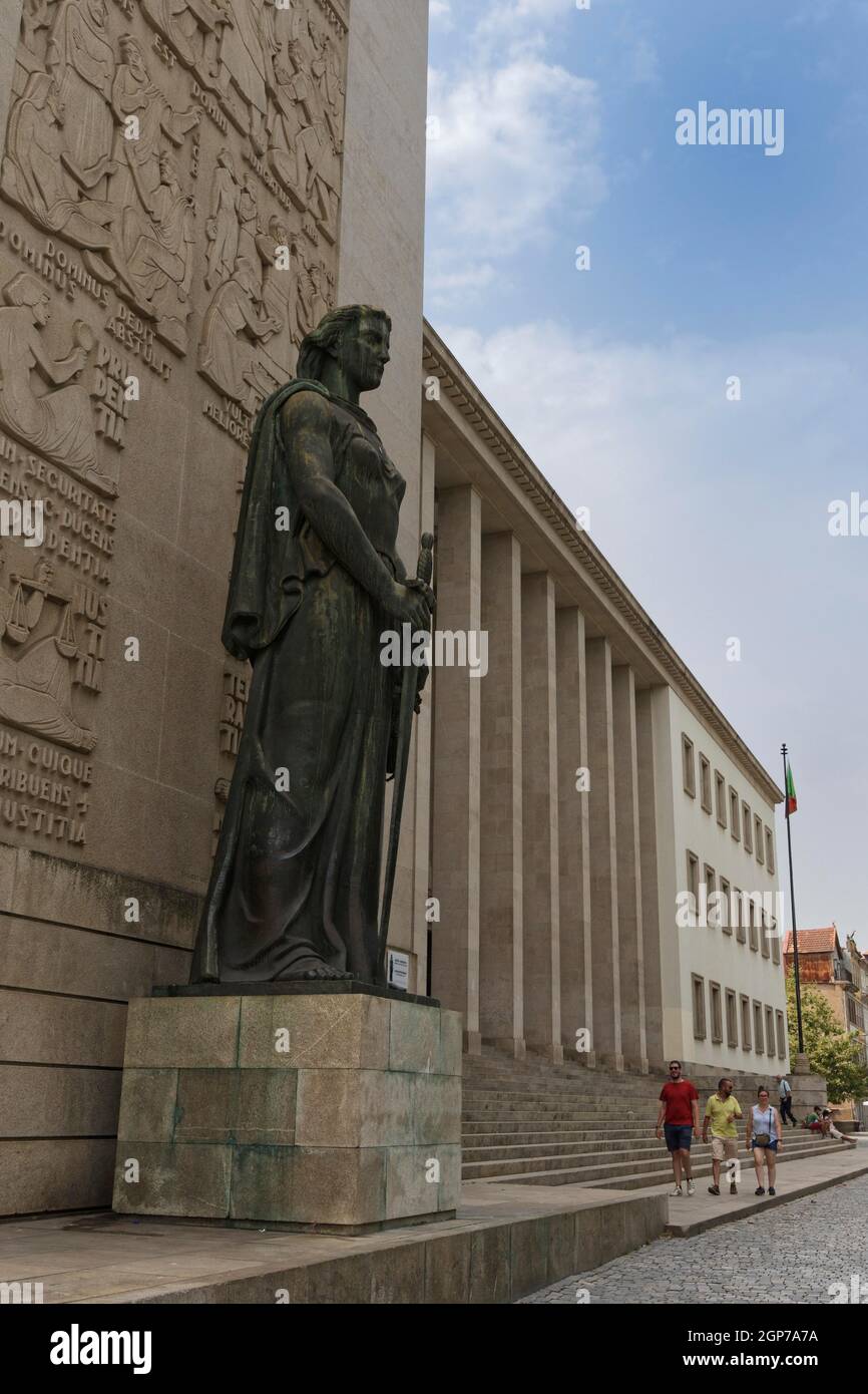 Justice statue porto hires stock photography and images Alamy