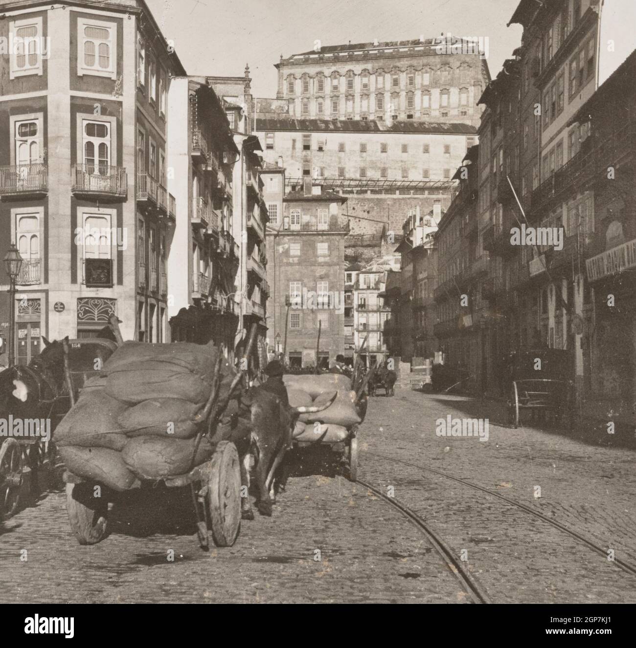 Rua da Infante Henrique, Oporto, Portugal. 1907 Stock Photo