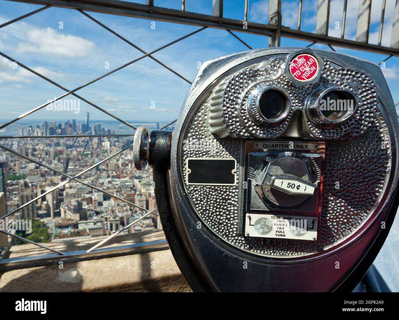 Coin operated binoculars, top of the empire state building, New York Stock Photo Alamy