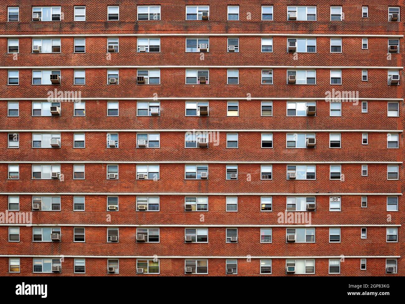 Identical exterior apartments hi-res stock photography and images - Alamy
