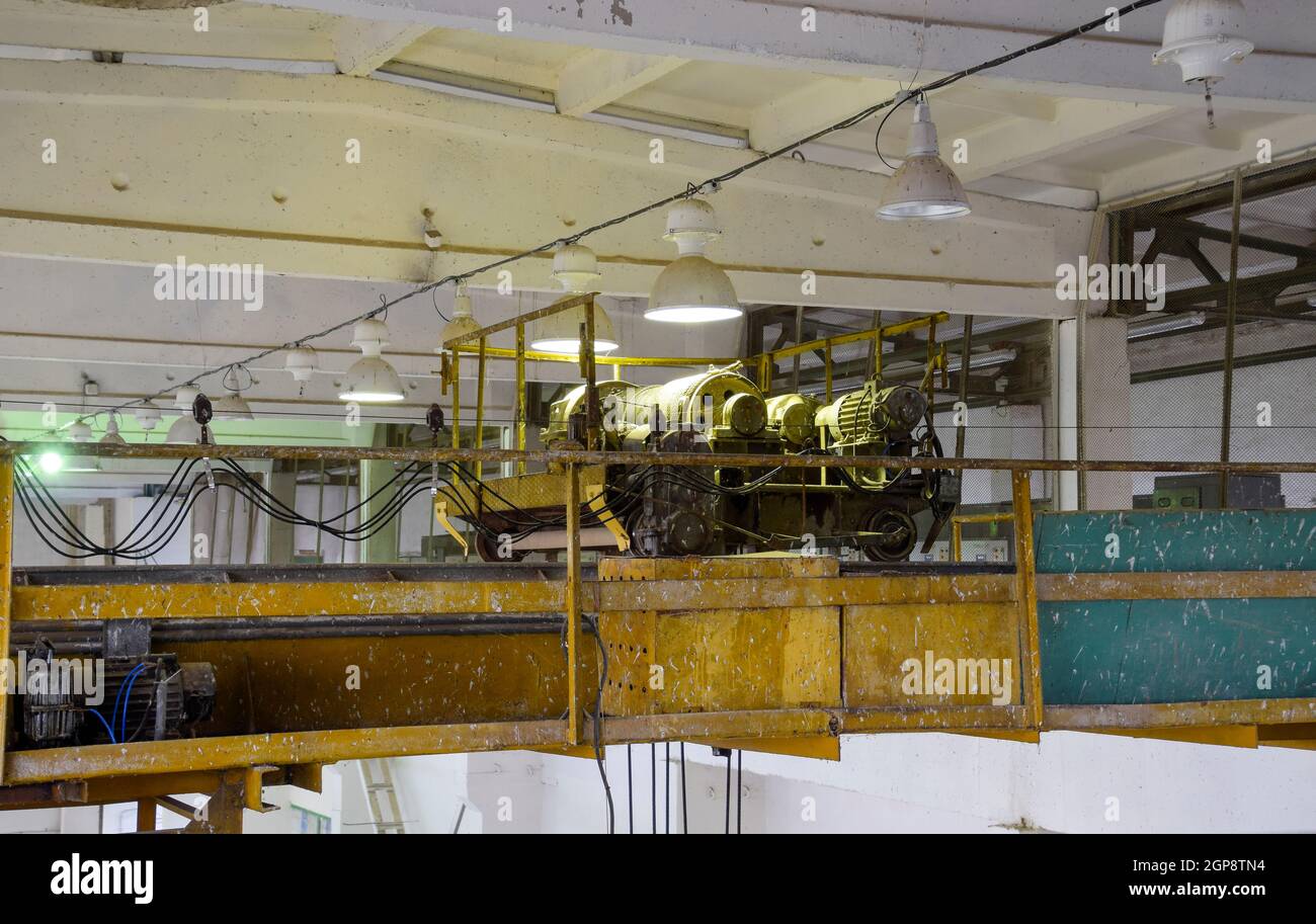 Engines that control the operation of the hoist. Lift motors on a steel