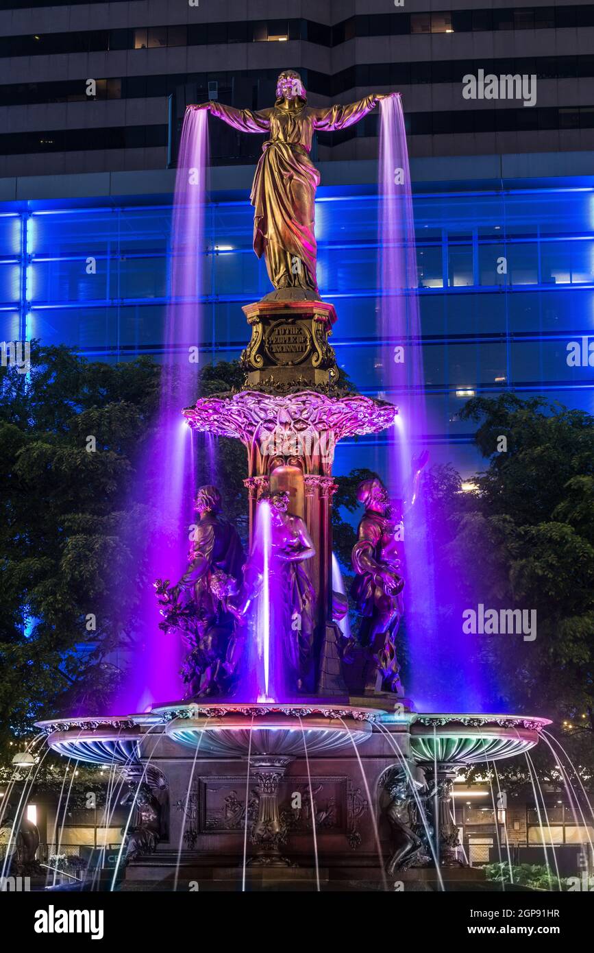 Fountain Square at Night - Cincinnati - Ohio Stock Photo