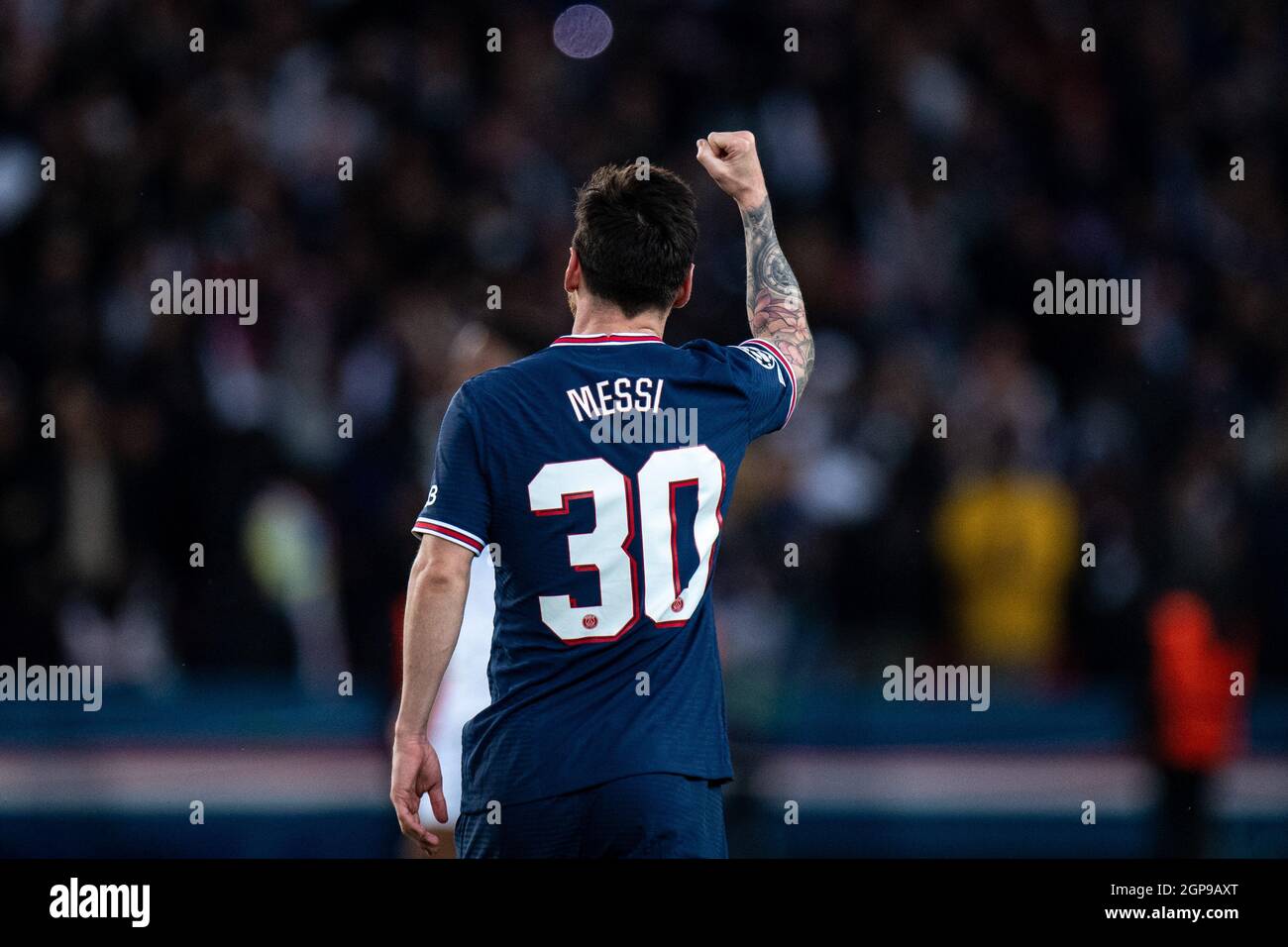 Lionel Messi of Paris SaintGermain celebrate after scoring he’s 1st