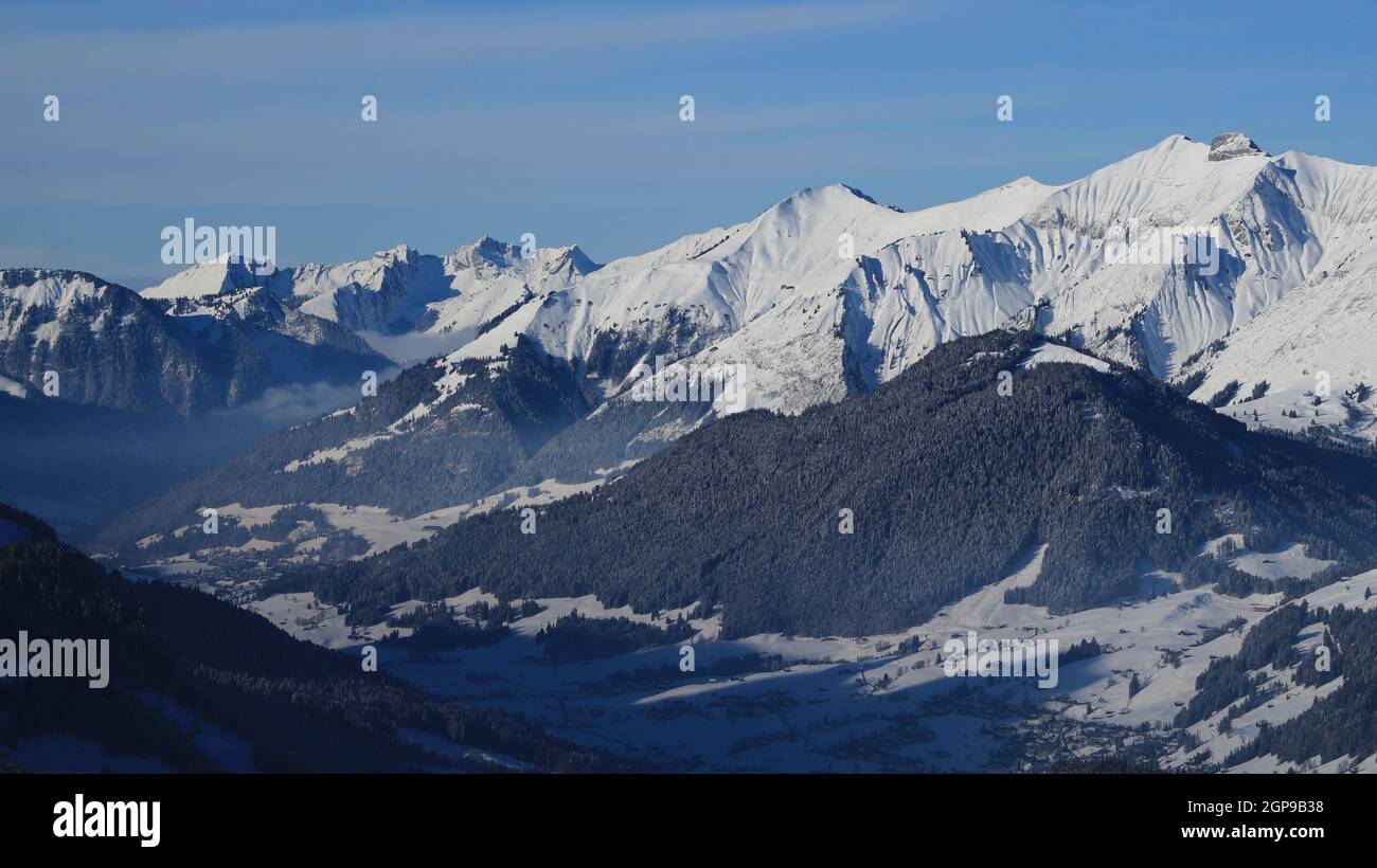 Vanil Noir in winter. Mountain range in the Swiss Alps Stock Photo - Alamy