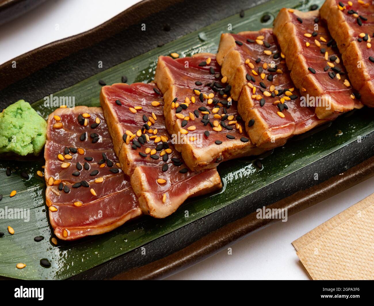 Tuna tataki with ponzu sauce Stock Photo Alamy