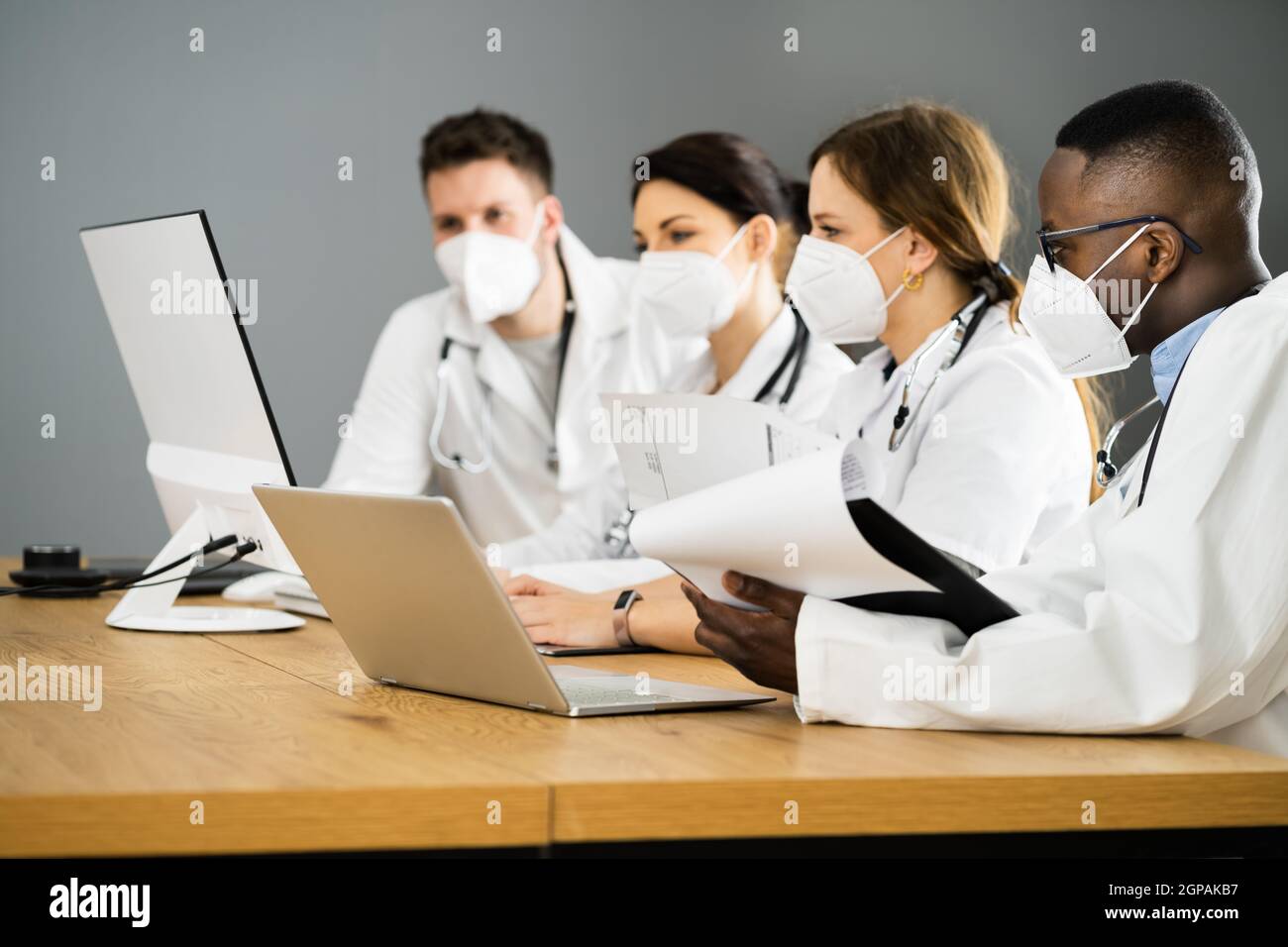 Multiethnic group adult medical hi-res stock photography and images - Alamy