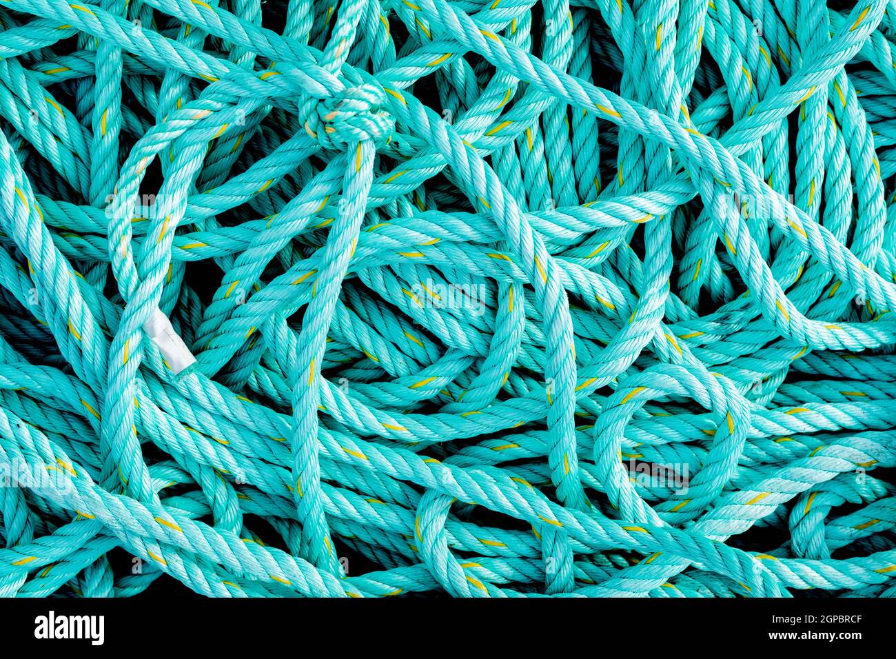 Tangled ropes hi-res stock photography and images - Alamy