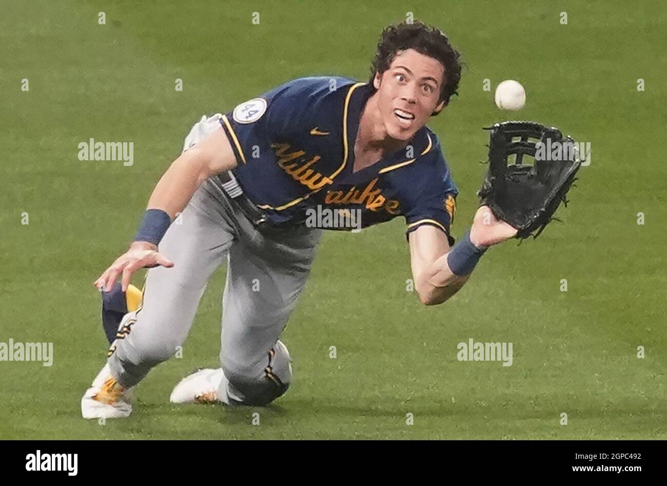St. Louis, United States. 29th Sep, 2021. Milwaukee Brewers Christian Yelich makes a diving catch for a ball off the bat of St. Louis Cardinals Nolan Arenado in the first inning at Busch Stadium in St. Louis on Tuesday, September 28, 2021. Photo by Bill Greenblatt/UPI Credit: UPI/Alamy Live News Stock Photo