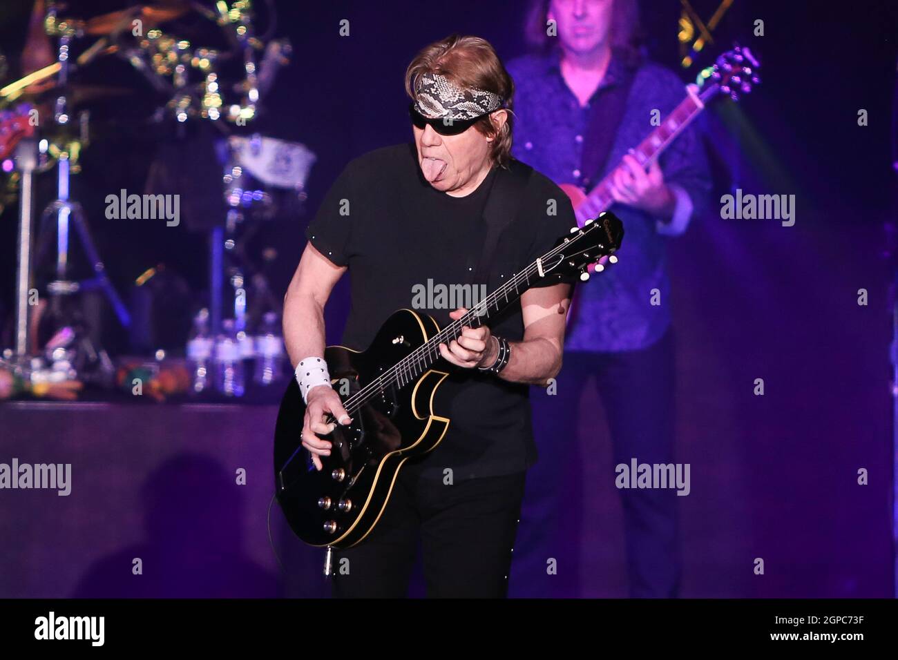 HUNTINGTON, NY - SEPT 23: Singer George Thorogood performs on stage at the Paramount on September 23, 2021 in Huntington, New York. Stock Photo